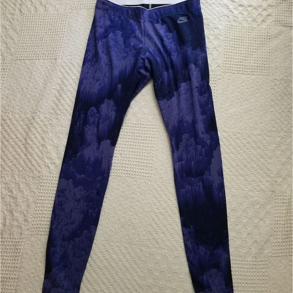 Nike Purple Northern Lights Tights Size Medium NWOT - Picture 2 of 8